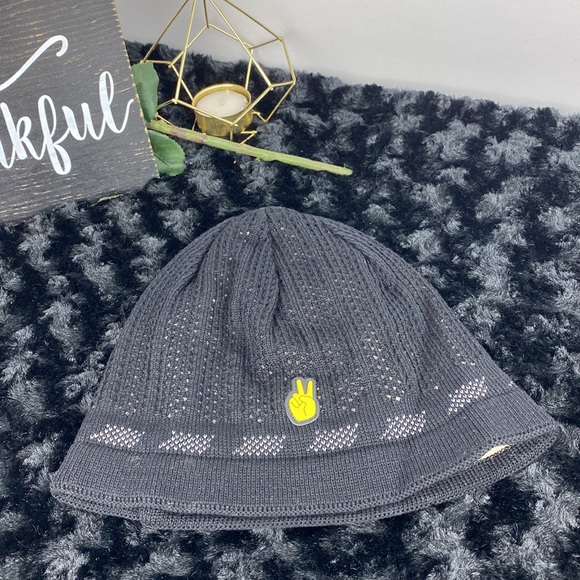 Seger Wool Peace Sign Beanie - Picture 2 of 10